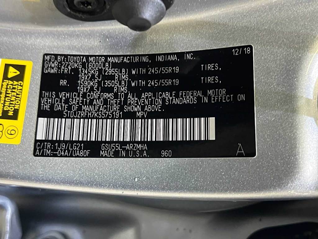 Thumbnail: 2019 Toyota Highlander - 19