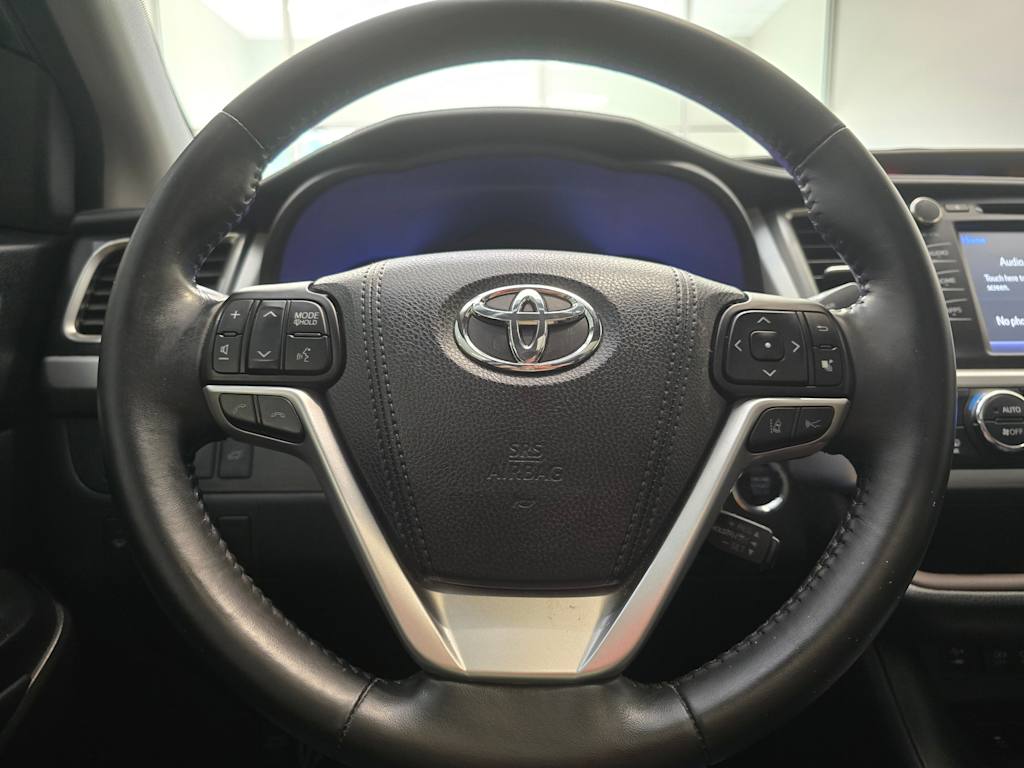 Thumbnail: 2018 Toyota Highlander - 13