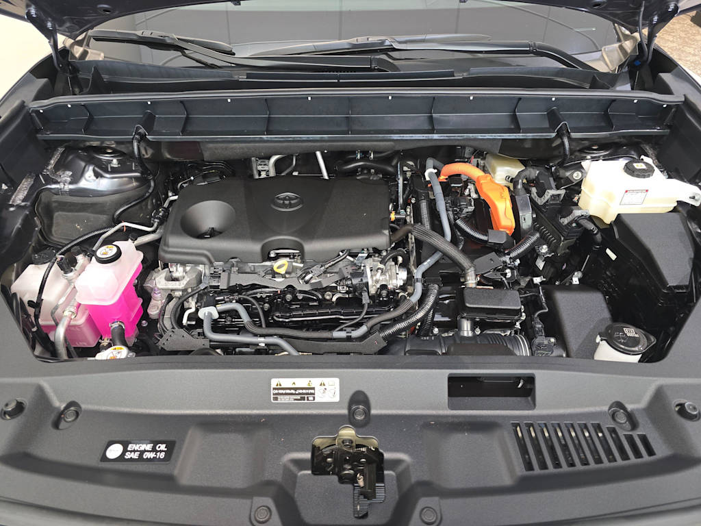 Thumbnail: 2023 Toyota Highlander - 9