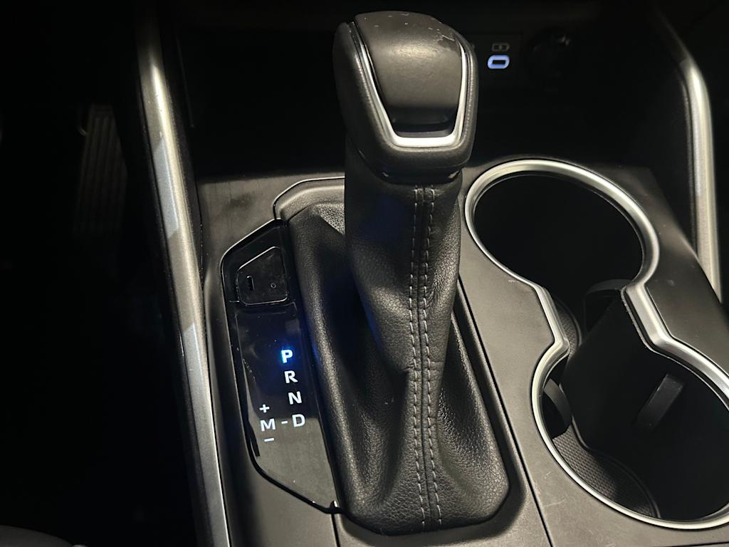 Thumbnail: 2023 Toyota Highlander - 16