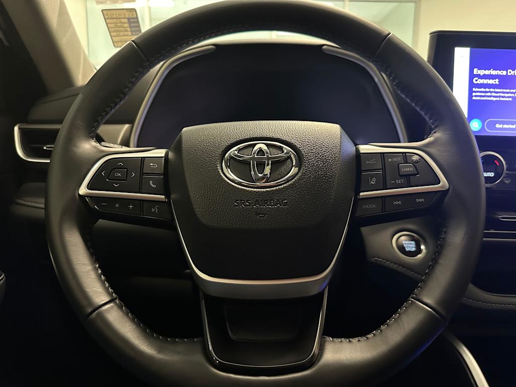 Thumbnail: 2024 Toyota Highlander - 13