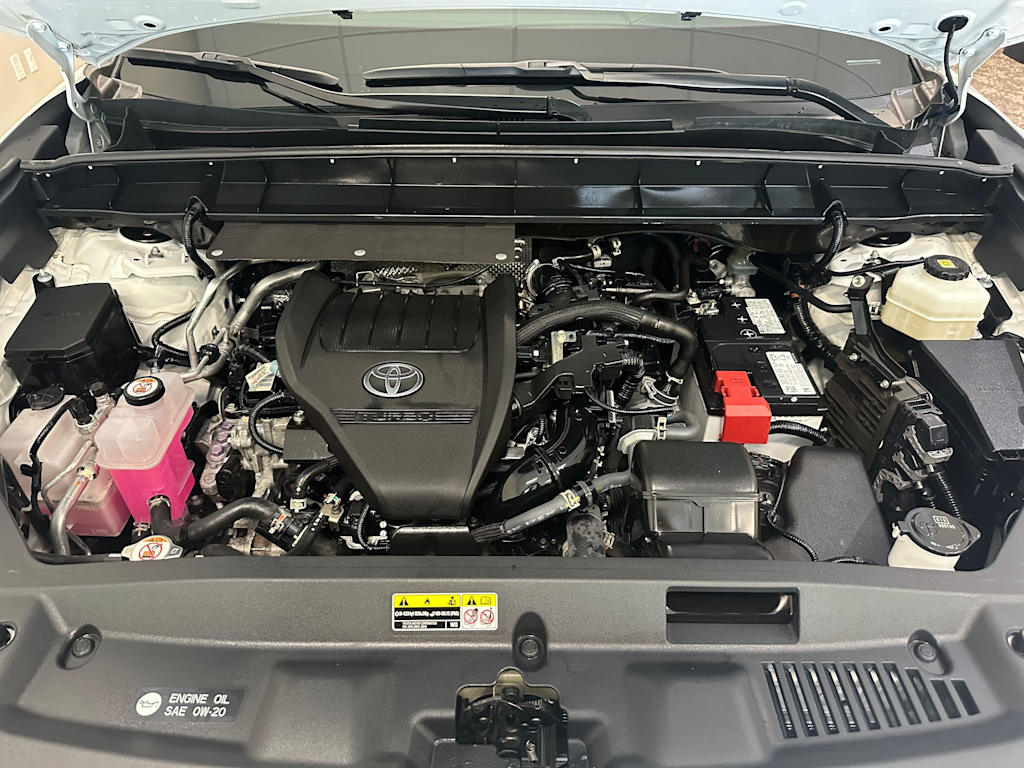 Thumbnail: 2023 Toyota Highlander - 8
