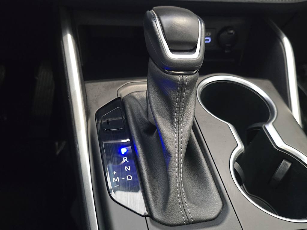 Thumbnail: 2023 Toyota Highlander - 17