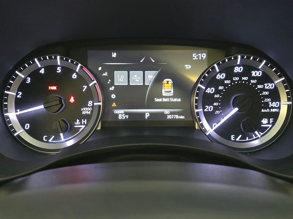 Thumbnail: 2023 Toyota Highlander - 18