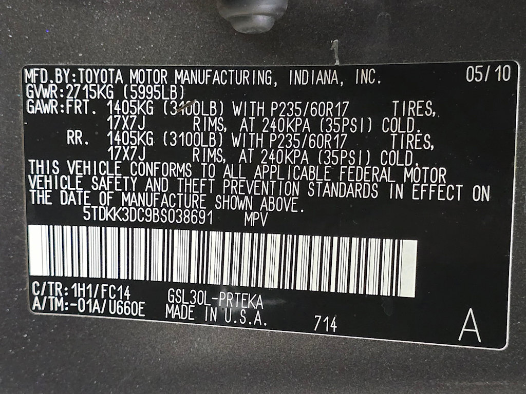Thumbnail: 2011 Toyota Sienna - 21