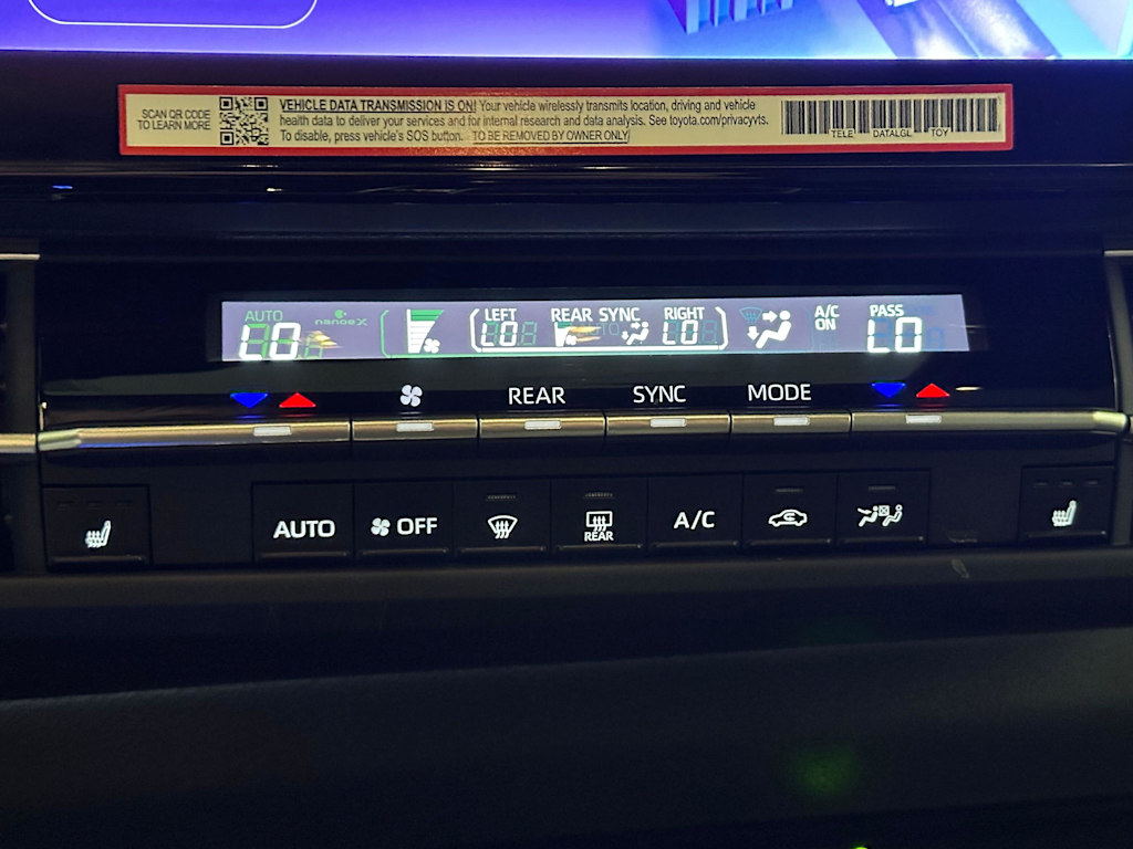 Thumbnail: 2025 Toyota Sienna - 23