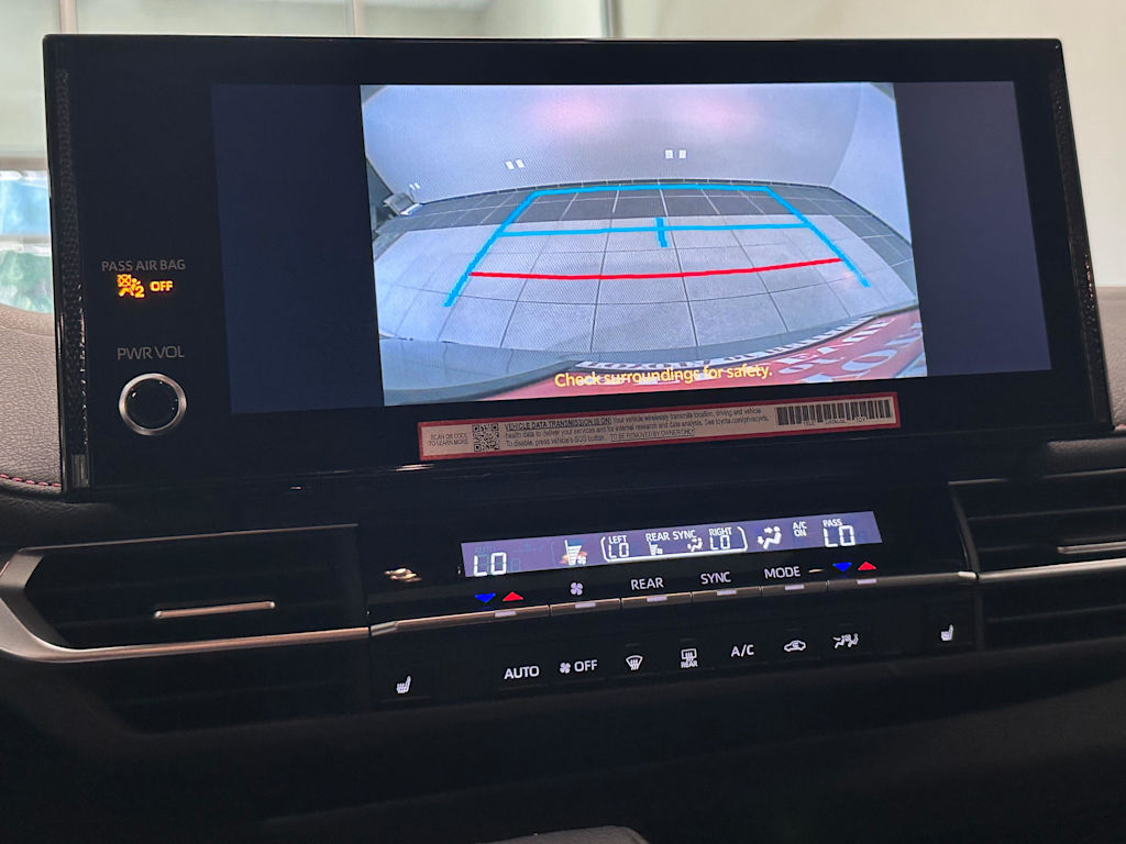 Thumbnail: 2025 Toyota Sienna - 15