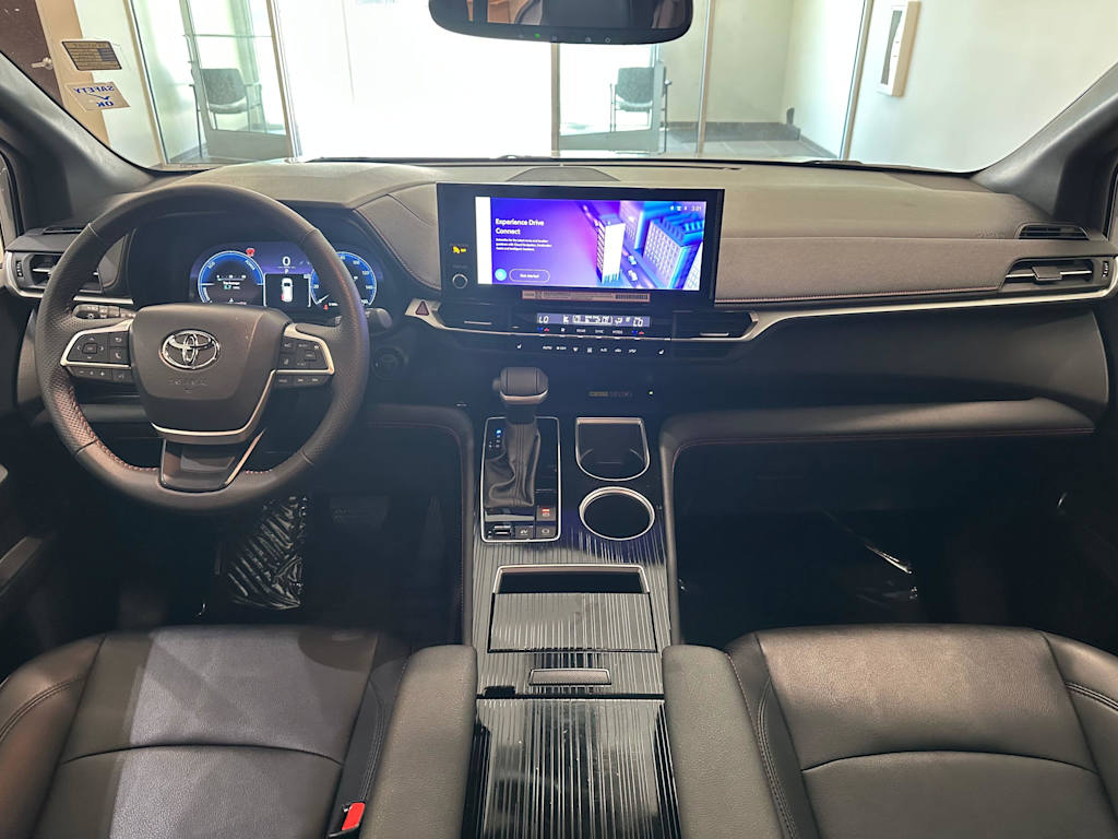 Thumbnail: 2025 Toyota Sienna - 9