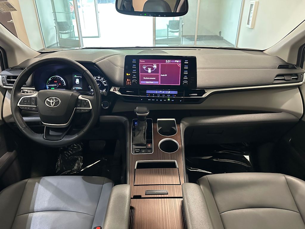 Thumbnail: 2023 Toyota Sienna - 9