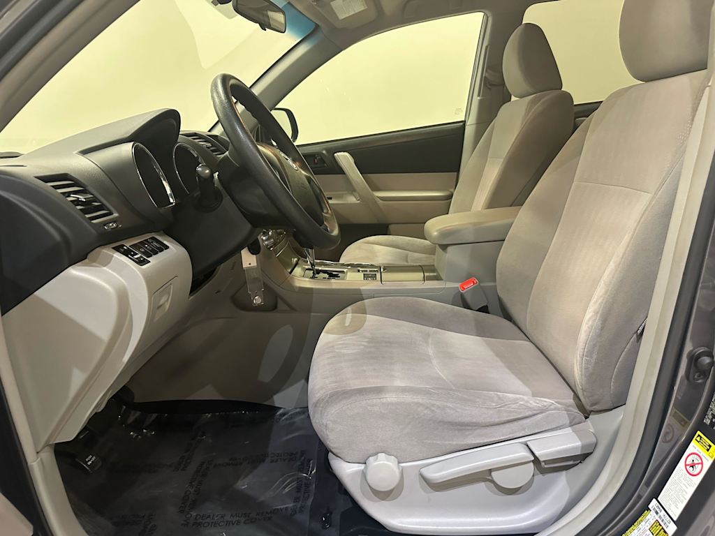 Thumbnail: 2012 Toyota Highlander - 11