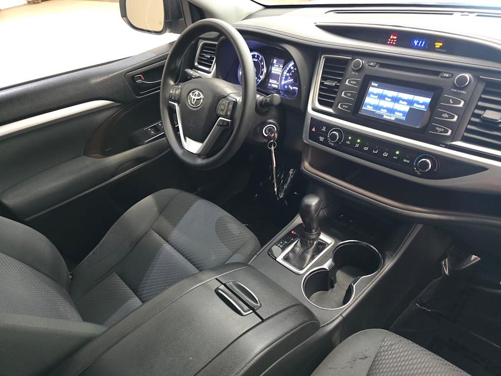 Thumbnail: 2019 Toyota Highlander - 30