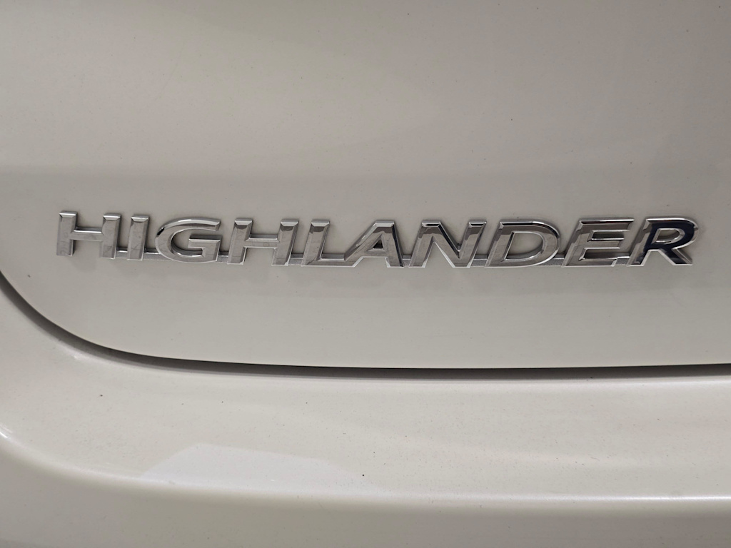 Thumbnail: 2019 Toyota Highlander - 7