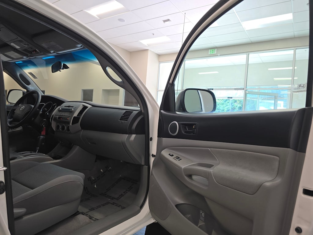 Thumbnail: 2008 Toyota Tacoma - 26