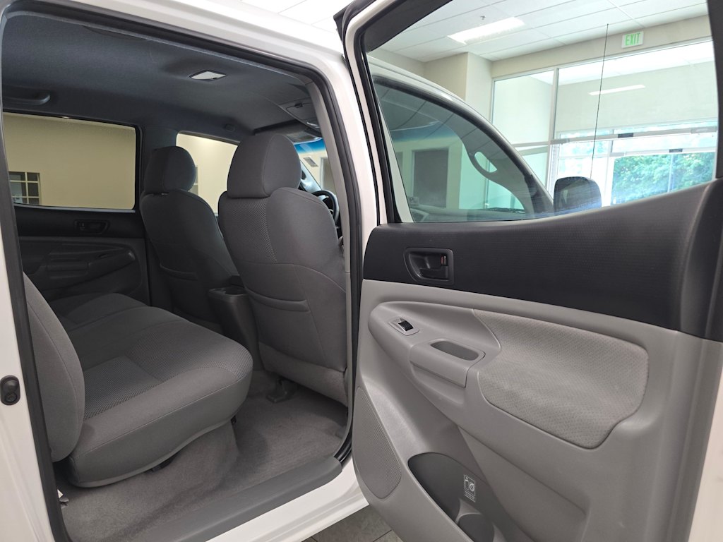 Thumbnail: 2008 Toyota Tacoma - 11