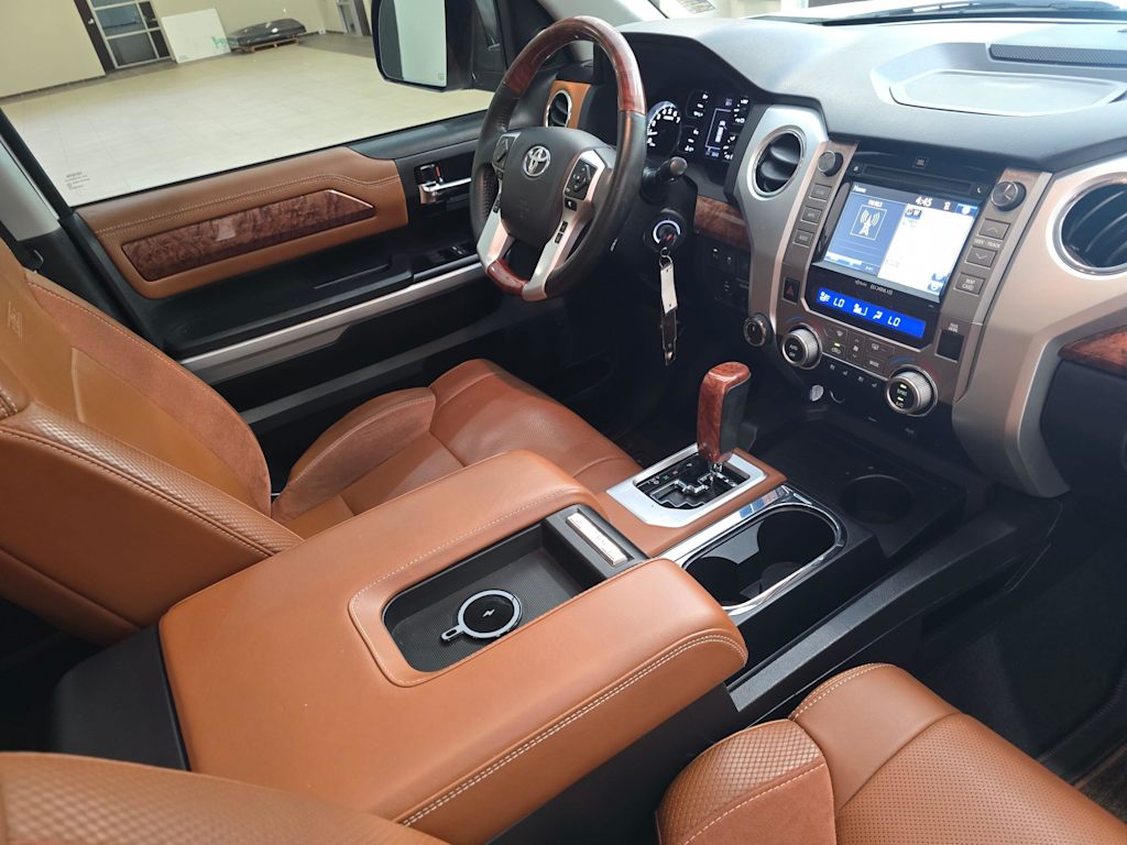 Thumbnail: 2018 Toyota Tundra - 33