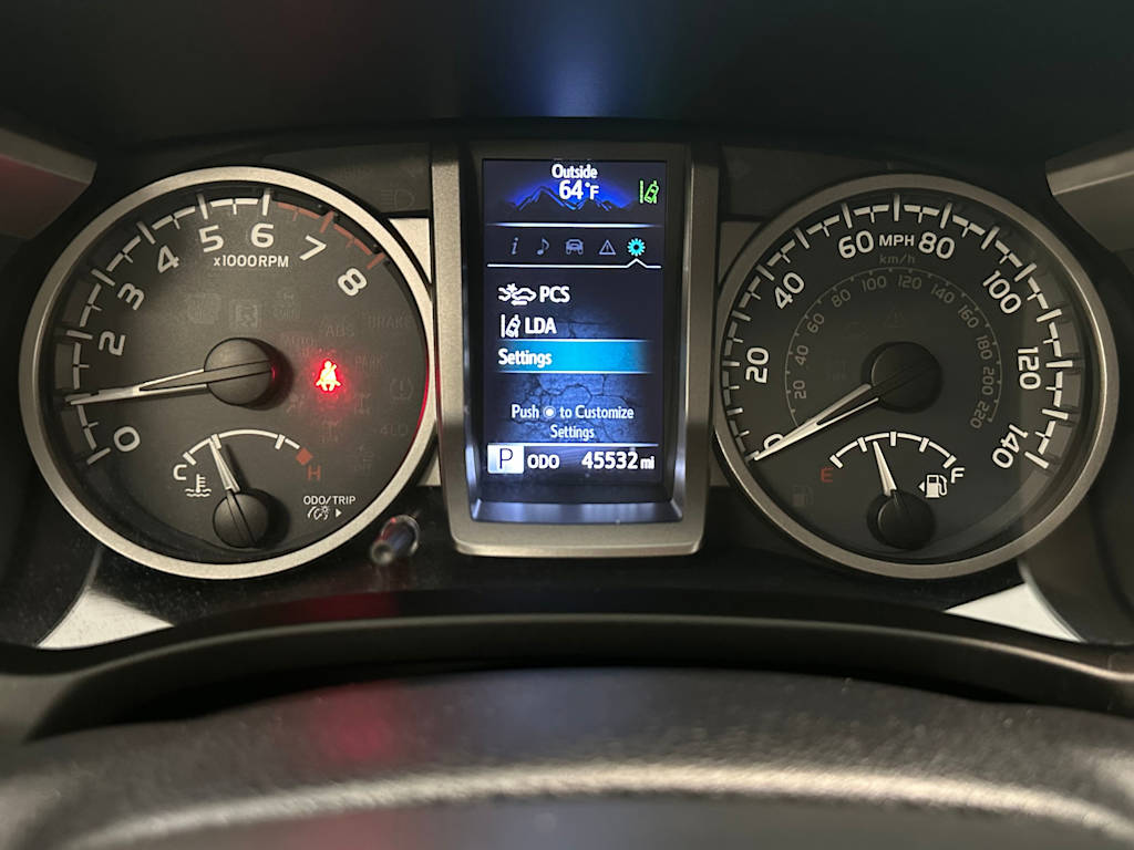 Thumbnail: 2019 Toyota Tacoma - 18