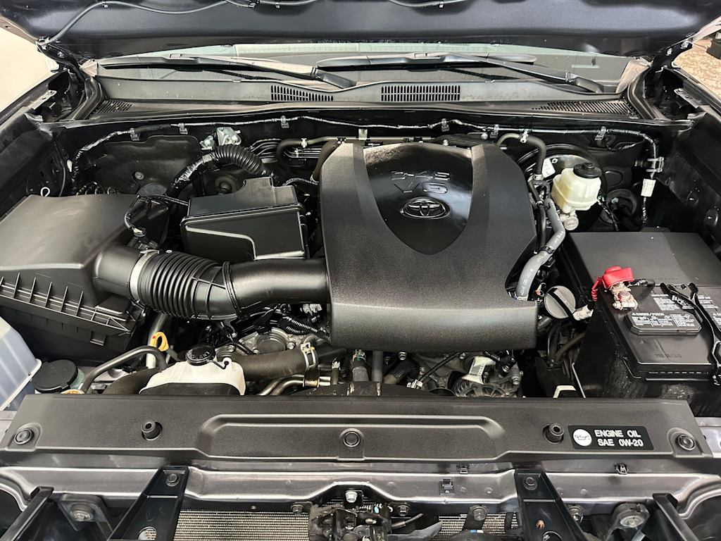 Thumbnail: 2019 Toyota Tacoma - 9