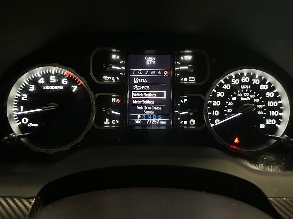 Thumbnail: 2019 Toyota Tundra - 18