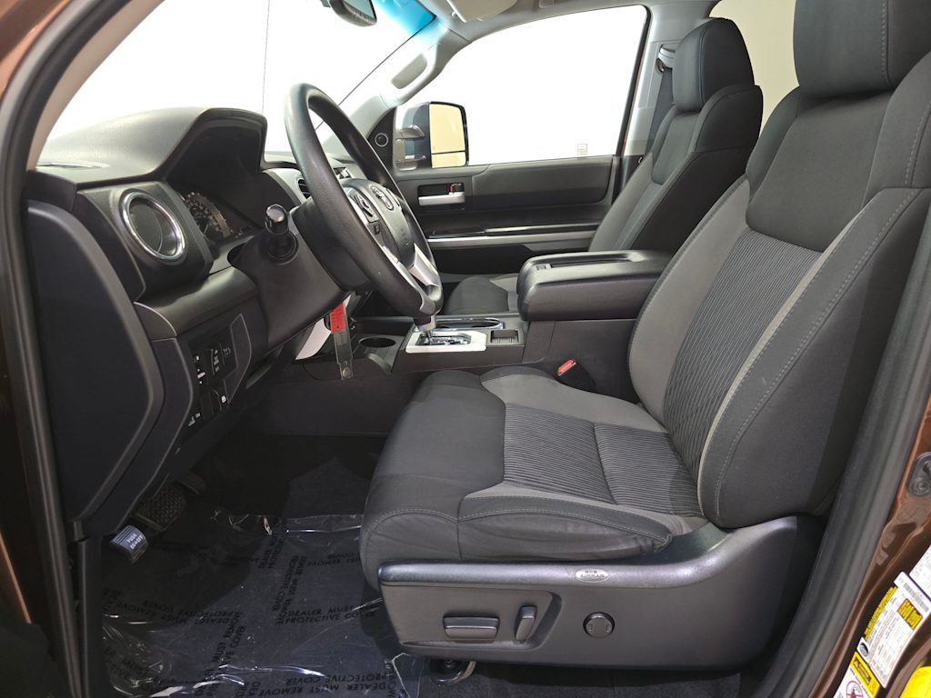 Thumbnail: 2017 Toyota Tundra - 10