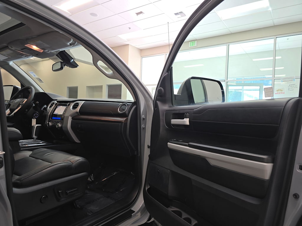 Thumbnail: 2019 Toyota Tundra - 32
