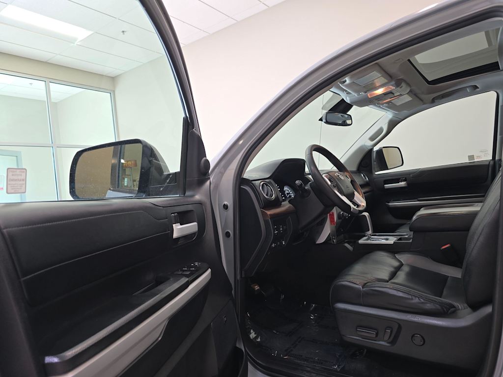 Thumbnail: 2019 Toyota Tundra - 15