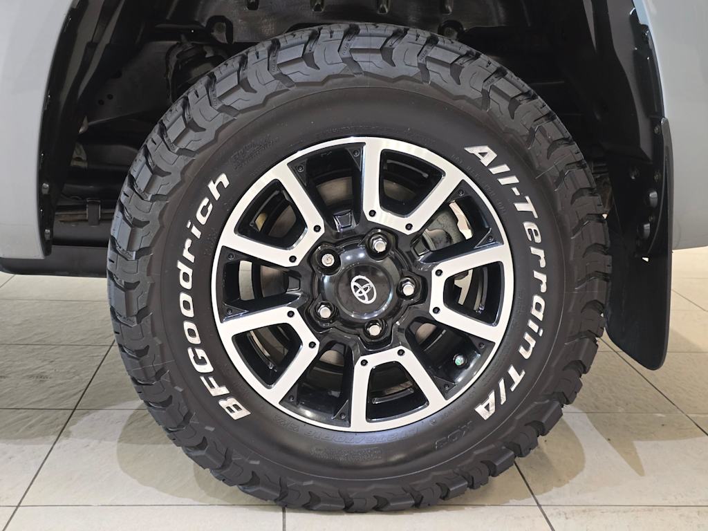 Thumbnail: 2019 Toyota Tundra - 8
