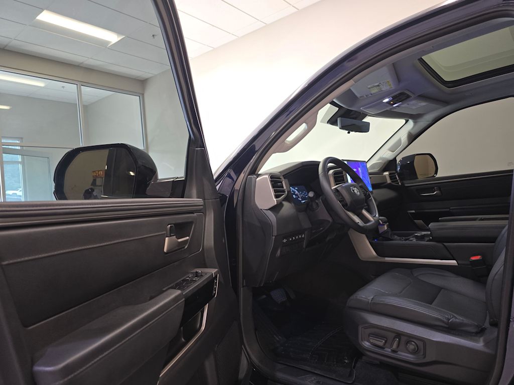 Thumbnail: 2024 Toyota Tundra - 14