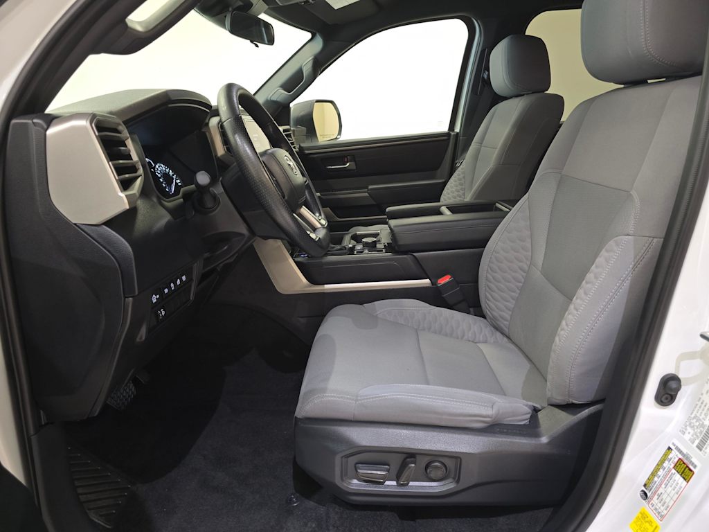 Thumbnail: 2025 Toyota Tundra - 11