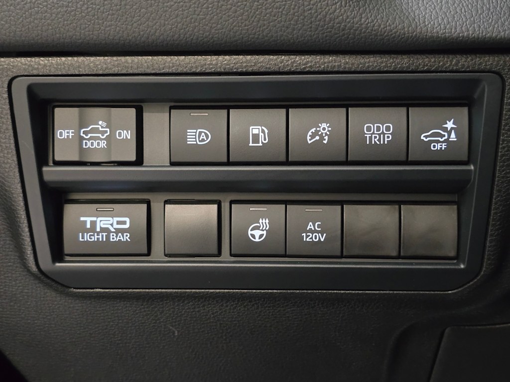Thumbnail: 2025 Toyota Tundra - 27
