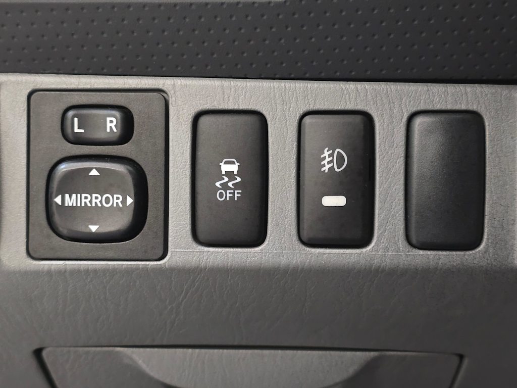 Thumbnail: 2012 Toyota Tacoma - 24