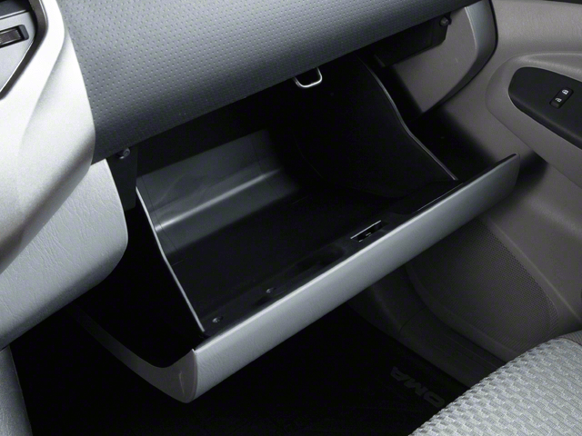 Thumbnail: 2013 Toyota Tacoma - 12