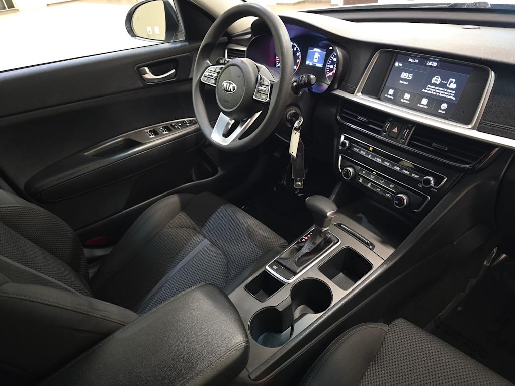 Thumbnail: 2020 Kia Optima - 15