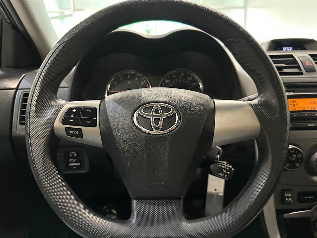 Thumbnail: 2012 Toyota Corolla - 13