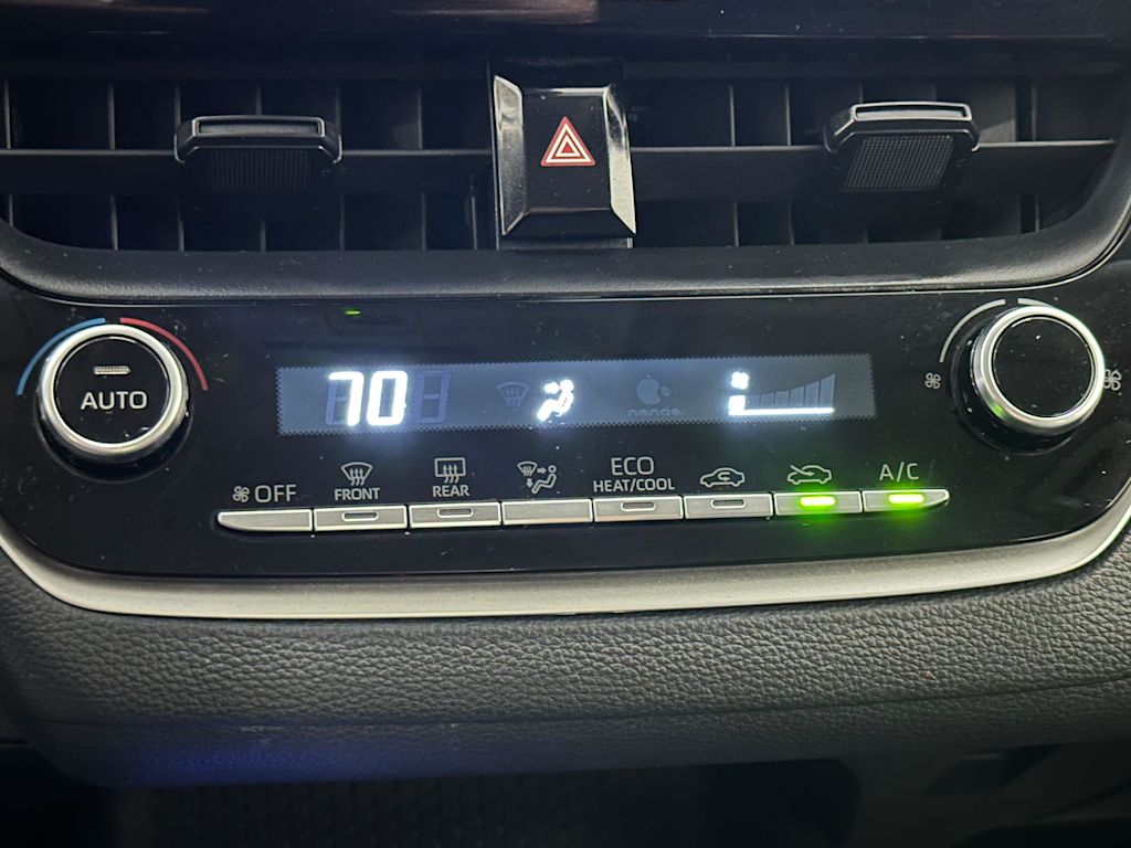 Thumbnail: 2022 Toyota Corolla - 24