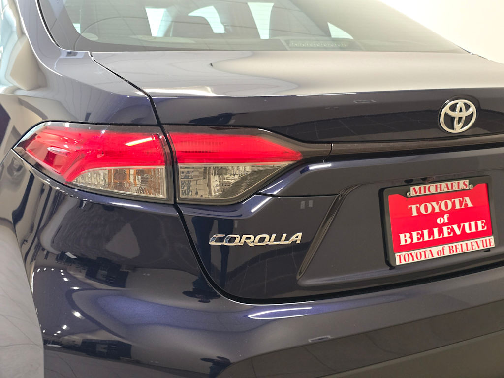 Thumbnail: 2022 Toyota Corolla - 22