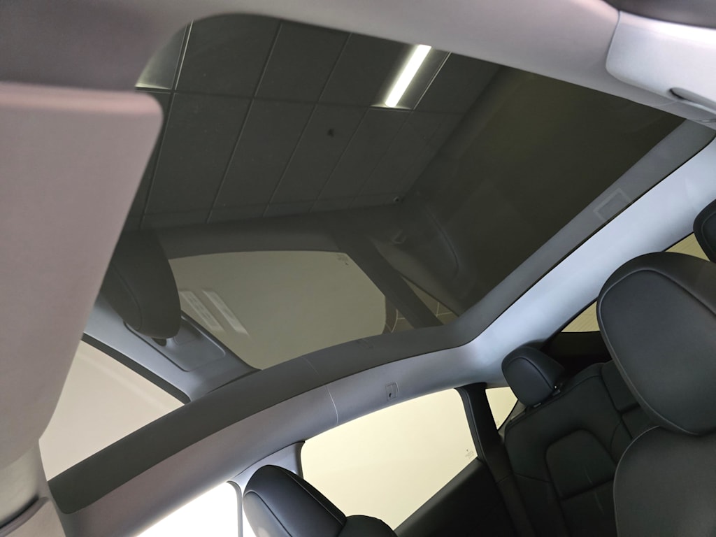 Thumbnail: 2023 Tesla Model Y - 29