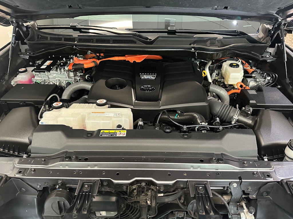 Thumbnail: 2023 Toyota Sequoia - 9