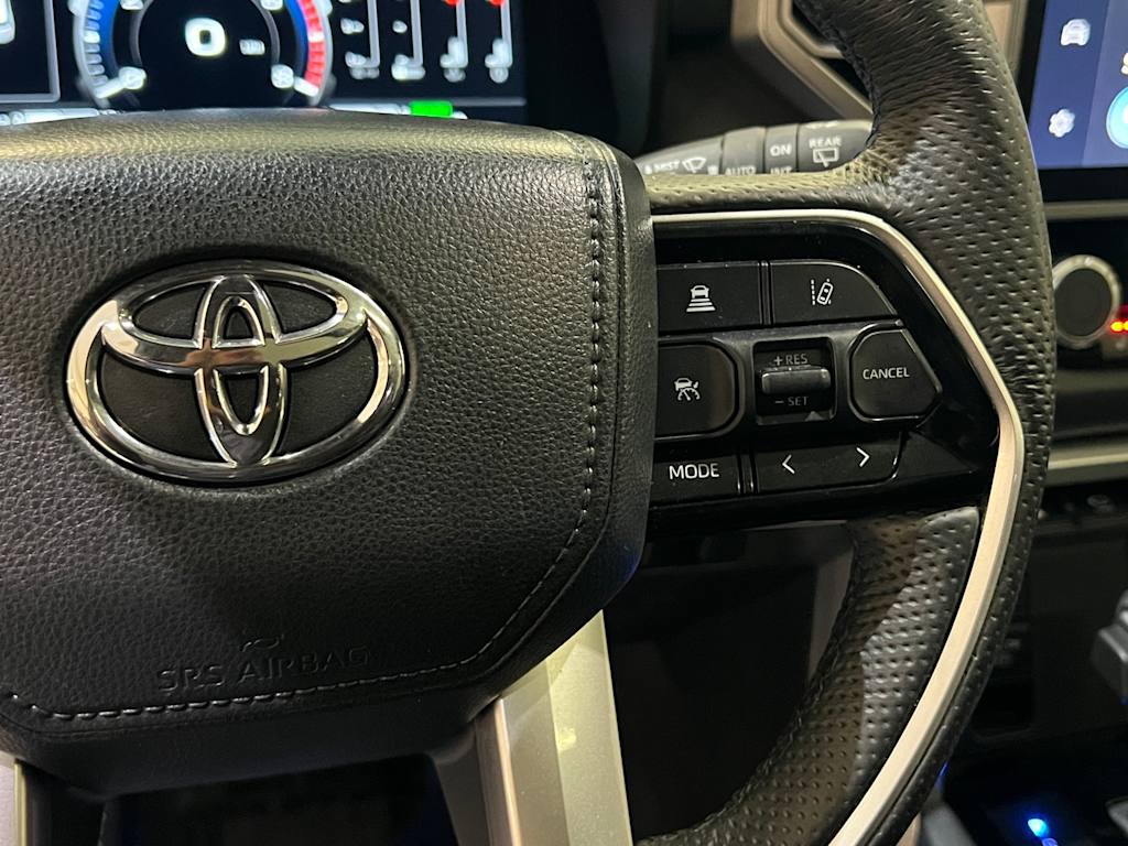 Thumbnail: 2024 Toyota Sequoia - 25