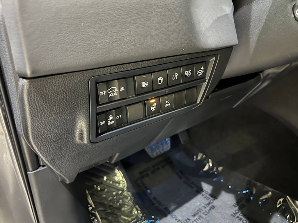 Thumbnail: 2024 Toyota Sequoia - 22