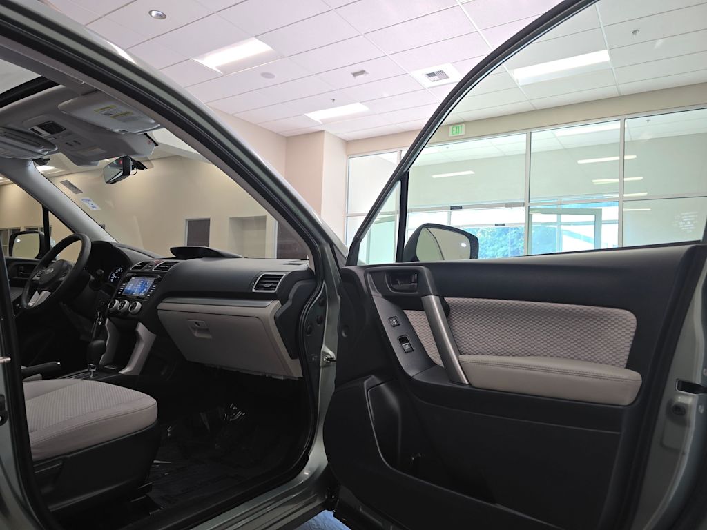 Thumbnail: 2017 Subaru Forester - 31