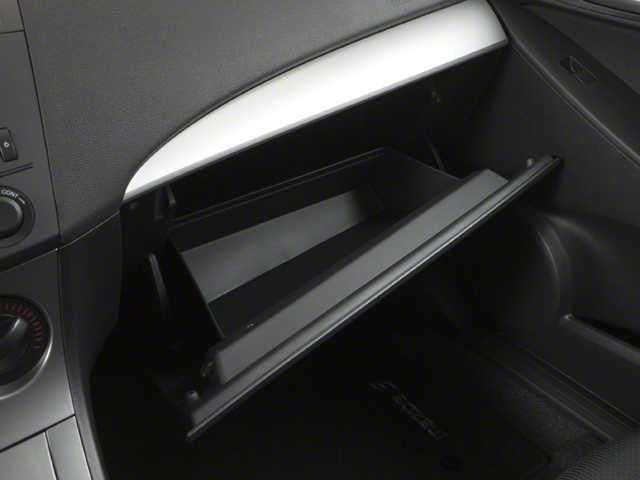 Thumbnail: 2011 Mazda Mazda3 - 11