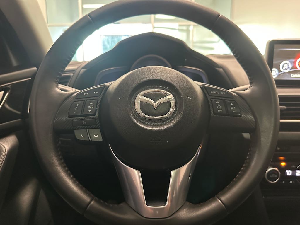 Thumbnail: 2015 Mazda Mazda3 - 14