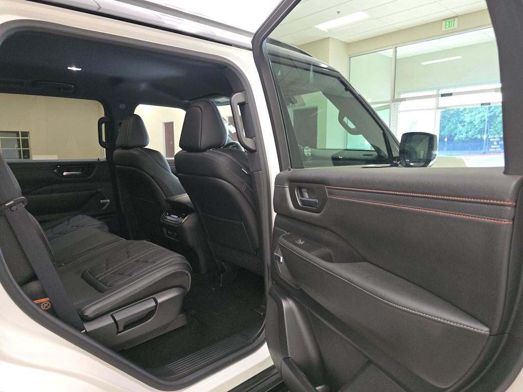 Thumbnail: 2025 Nissan Armada - 31