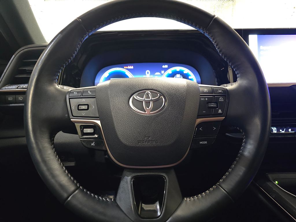 Thumbnail: 2025 Toyota Crown Signia - 14