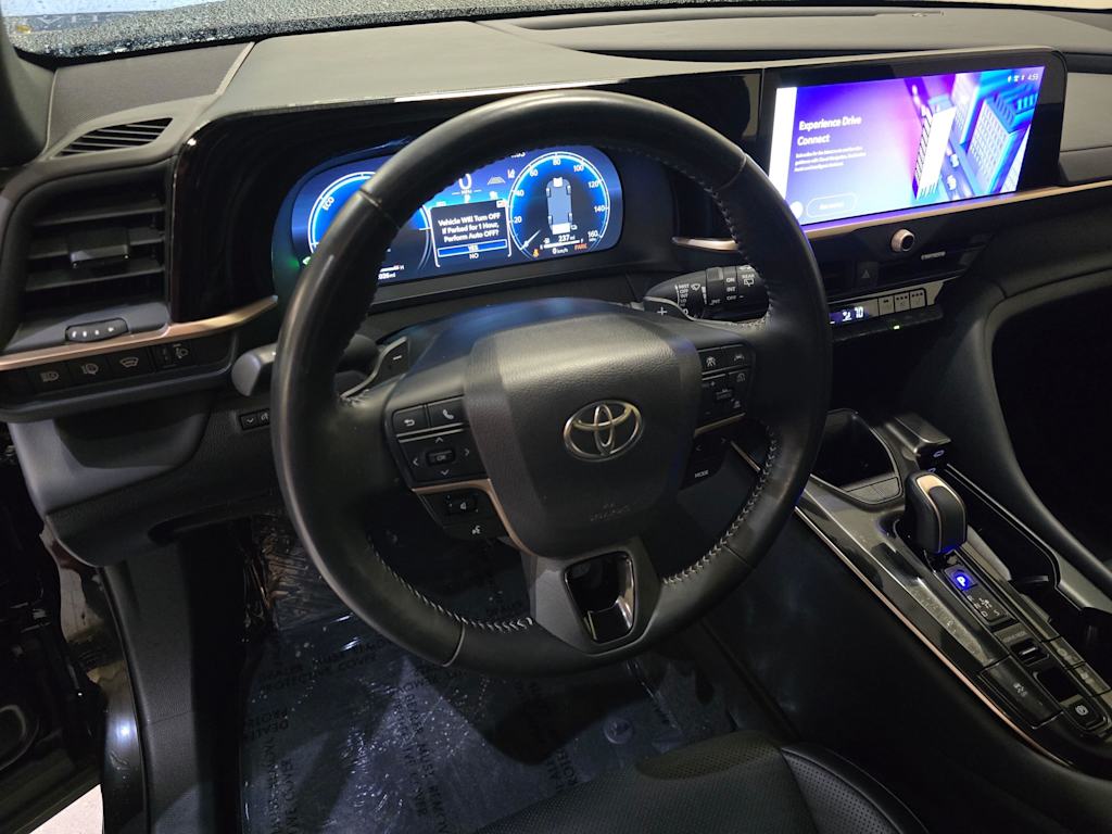 Thumbnail: 2025 Toyota Crown Signia - 2