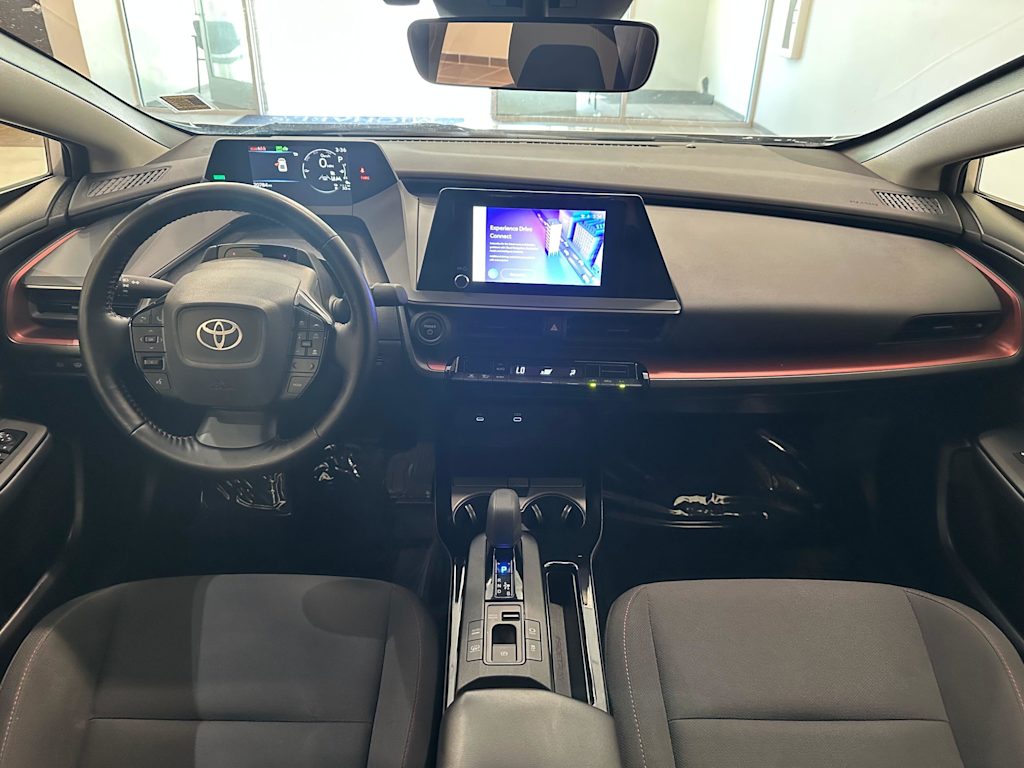 Thumbnail: 2024 Toyota Prius Prime - 9