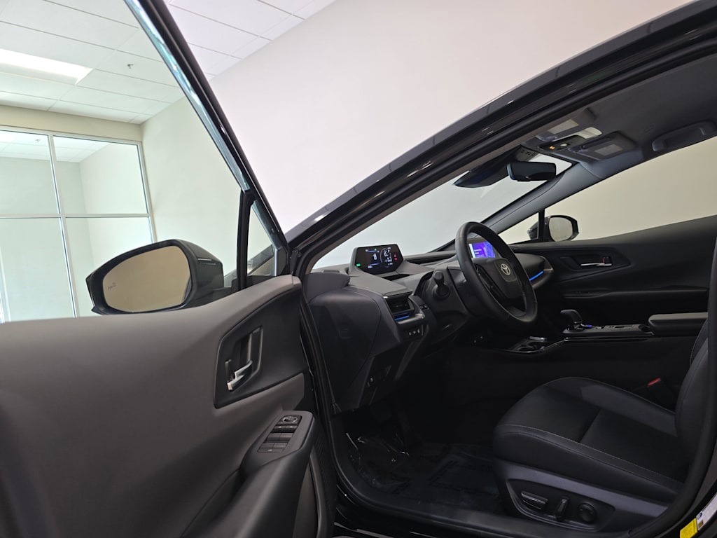 Thumbnail: 2024 Toyota Prius - 7