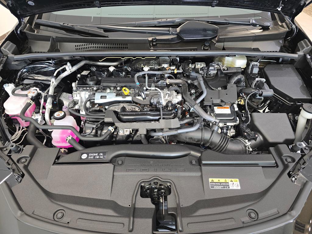 Thumbnail: 2024 Toyota Prius - 9
