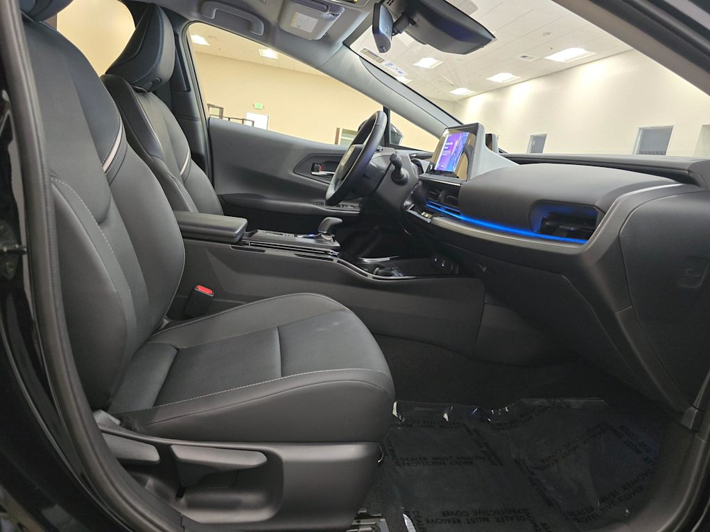 Thumbnail: 2024 Toyota Prius - 12