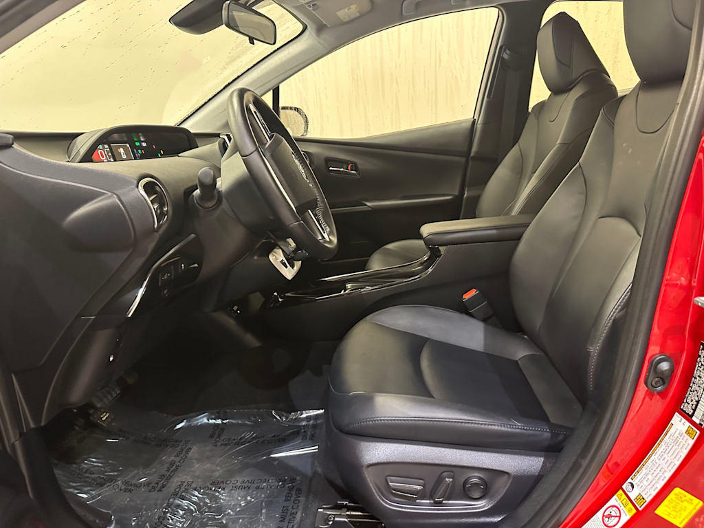 Thumbnail: 2019 Toyota Prius Prime - 12